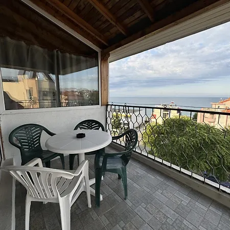 Apartman Obzor, Orkinos *