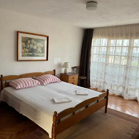 Obzor, Orkinos Apartment